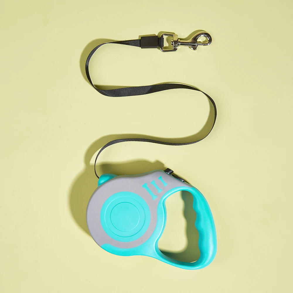 Guia de nylon resistente para cães e gatos de pequeno, médio e grande porte, com 3m e 5m de comprimento, retrátil automática e durável, da marca Yorkshire Pet Supplies.