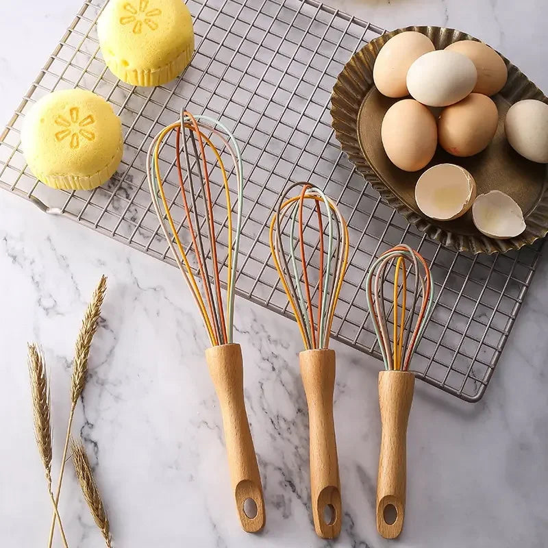 Batedor de aço inoxidável para cozinha, batedor giratório semiautomático com cabo em madeira de faia, batedeira manual G041