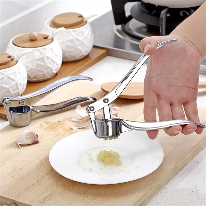 Utensílios de cozinha profissionais: Espremedor de alho de alta qualidade, triturador de alho, cabo liso, fácil de limpar, triturador de frutas e vegetais.